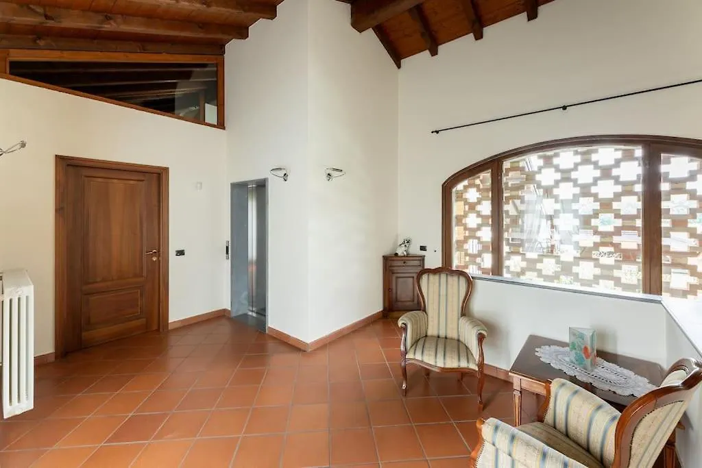 Dream And Fly Apartment Alzate Brianza Italy
