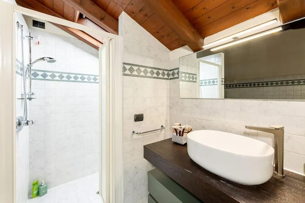 Dream And Fly Apartment Alzate Brianza