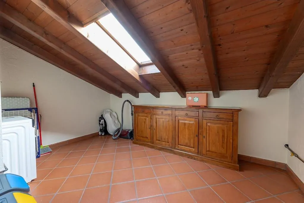 Dream And Fly Apartment Alzate Brianza Italy
